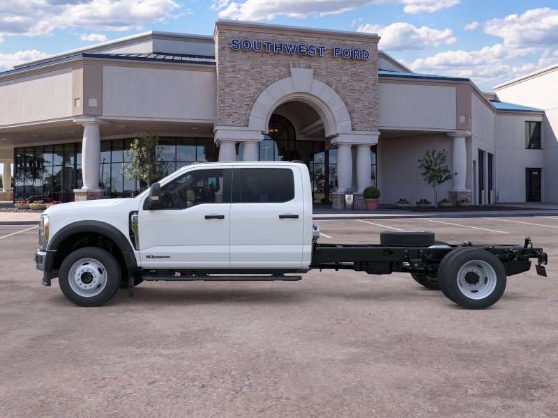 New 2026 Ford F550 4x4 Crew Cab Super Duty w/ XL Chrome Package image 3