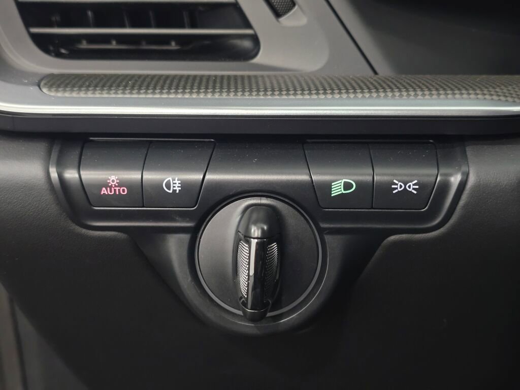 Certified 2023 Porsche 911 Turbo AWD/4WD image 36