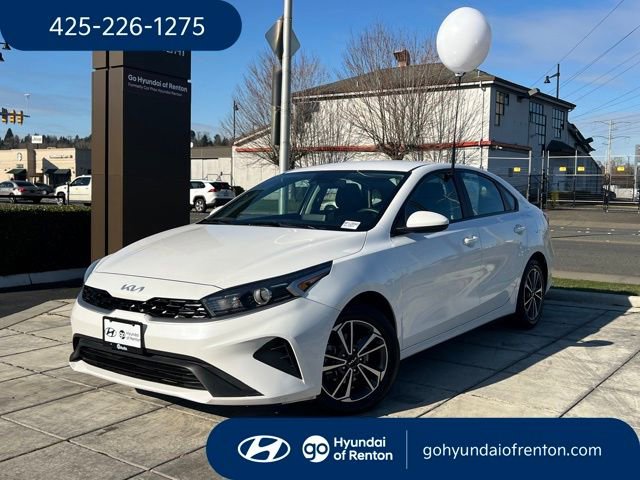 Used 2023 Kia Forte LXS image 1