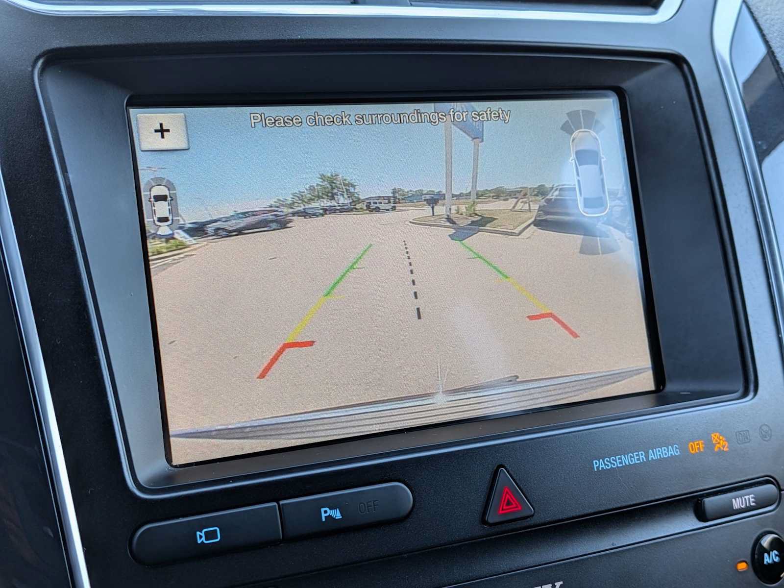 Used 2019 Ford Explorer Limited w/ Class III Trailer Tow Package AWD/4WD image 28