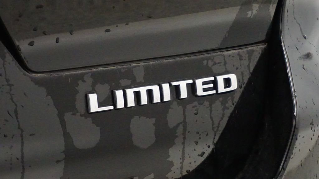 Certified 2023 Jeep Grand Cherokee L Limited image 17