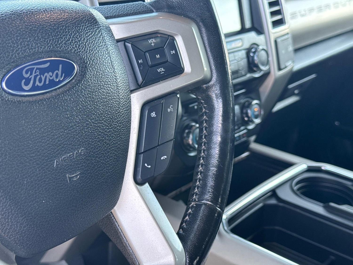 Used 2017 Ford F350 Lariat w/ Lariat Ultimate Package image 27