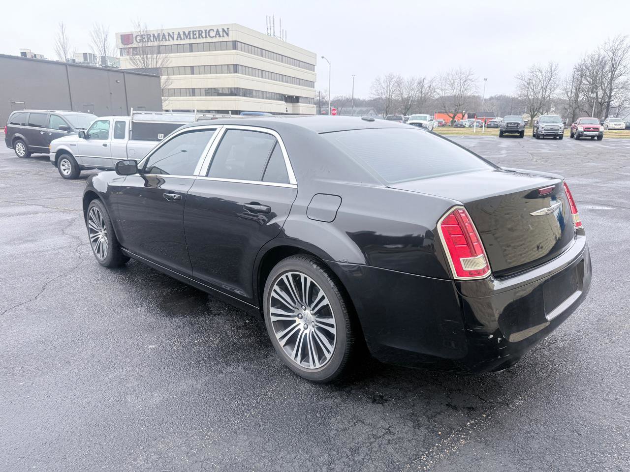 Used 2013 Chrysler 300 S image 3