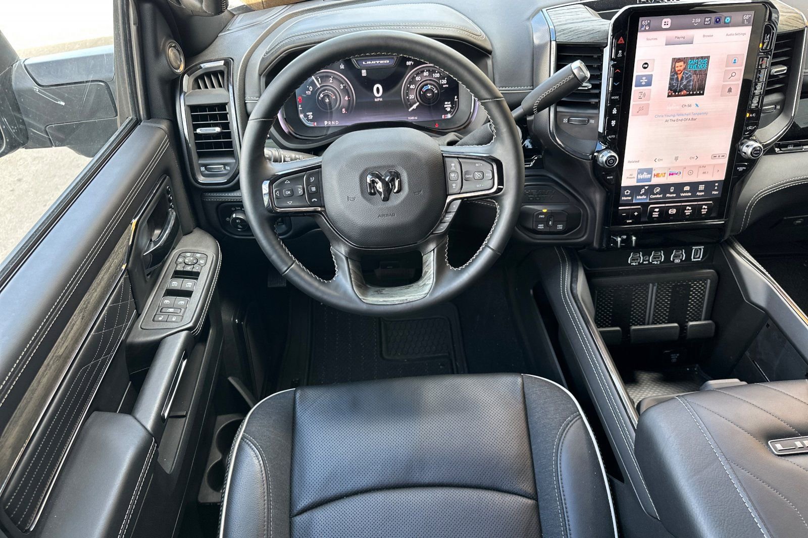 Used 2025 RAM 3500 Limited image 17