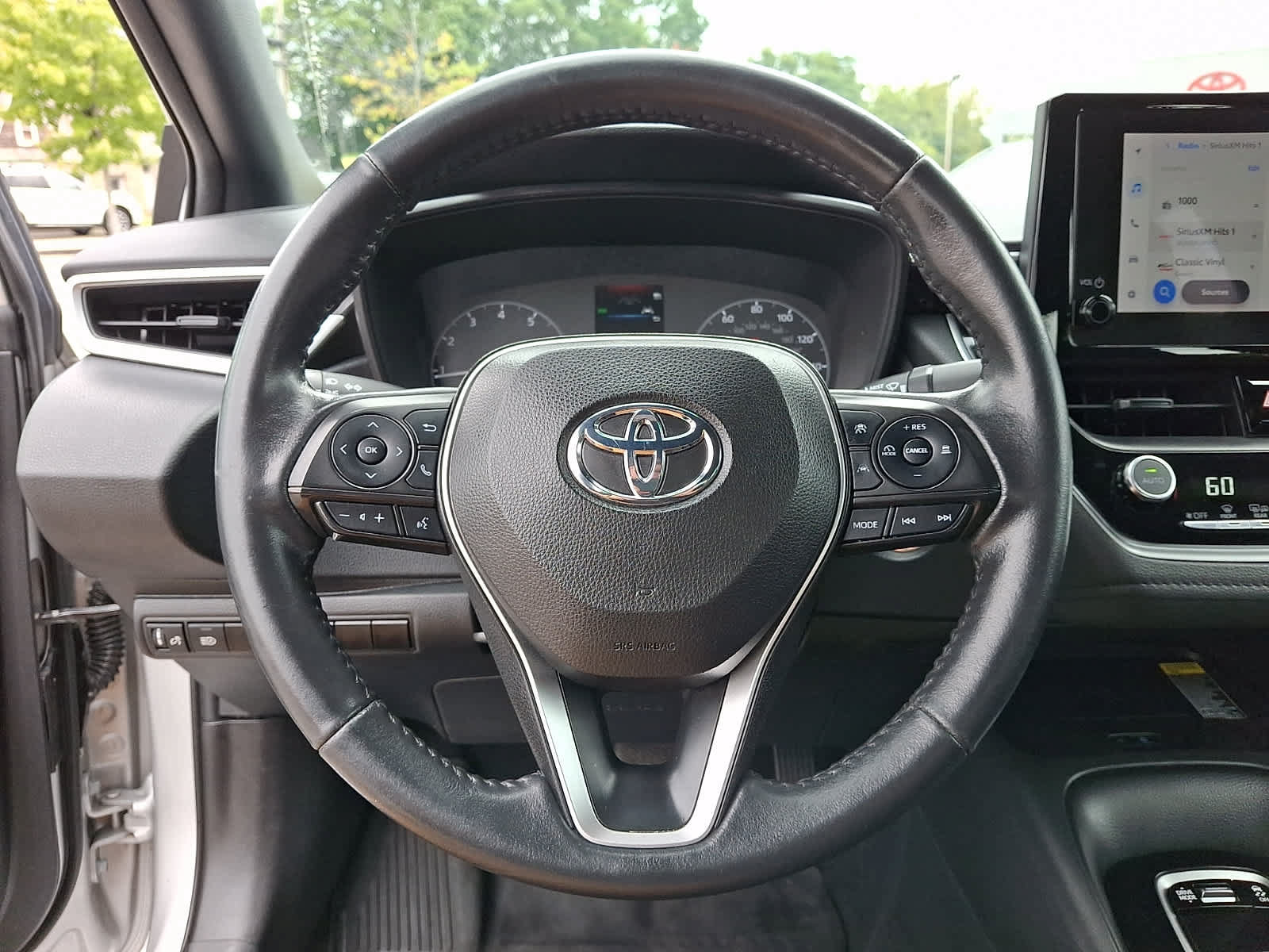 Used 2024 Toyota Corolla SE w/ SE Premium Package FWD image 23