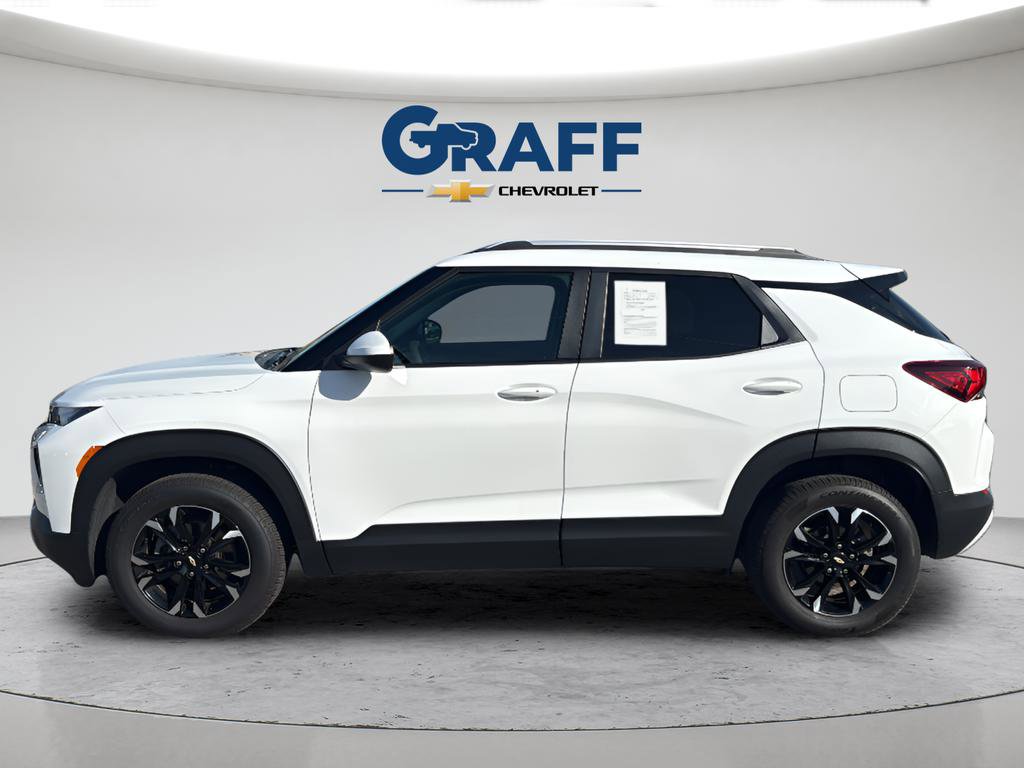 Used 2023 Chevrolet TrailBlazer LT w/ Convenience Package AWD/4WD image 3