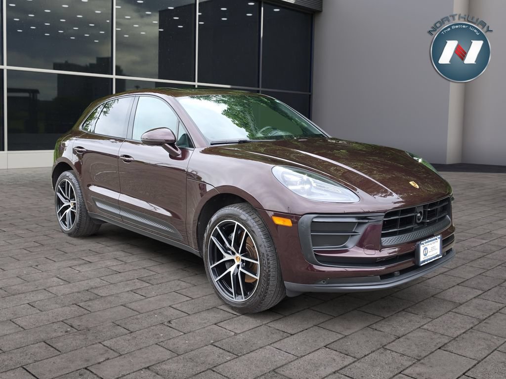 Used 2023 Porsche Macan AWD/4WD image 7