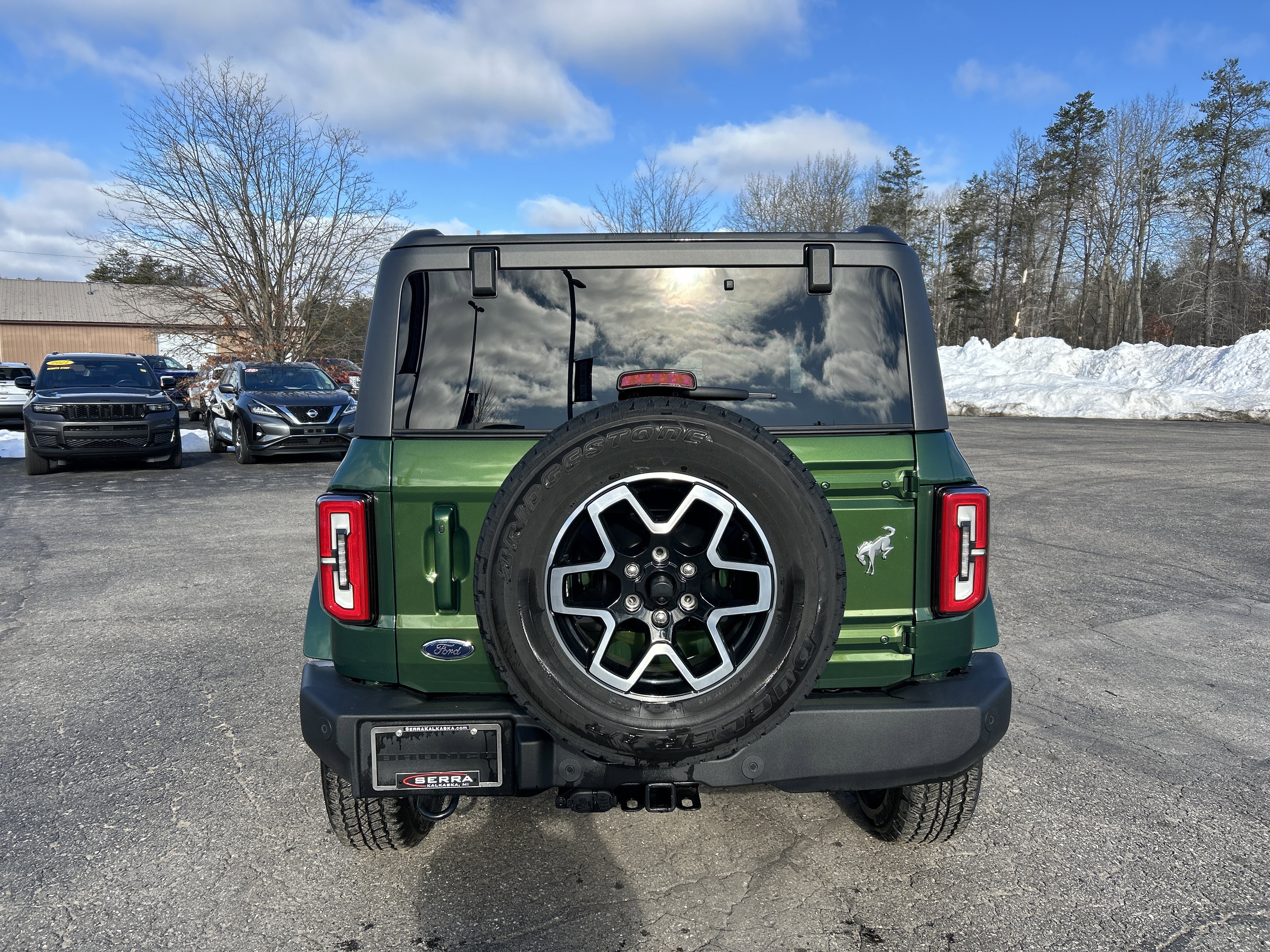 Used 2023 Ford Bronco Outer Banks image 4