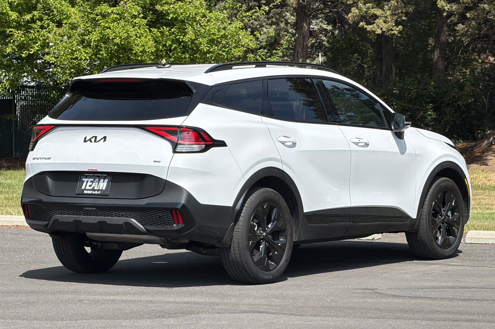 Used 2025 Kia Sportage X-Line AWD/4WD image 4
