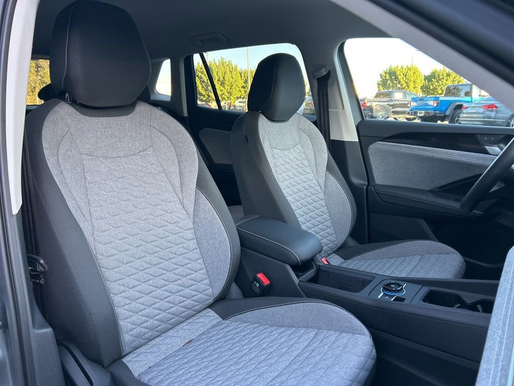 Used 2025 Volkswagen Tiguan S image 42