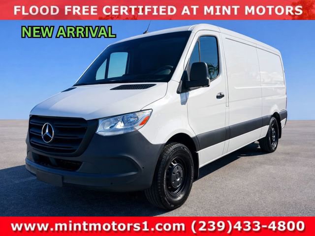 Used 2021 Mercedes-Benz Sprinter 1500 image 4