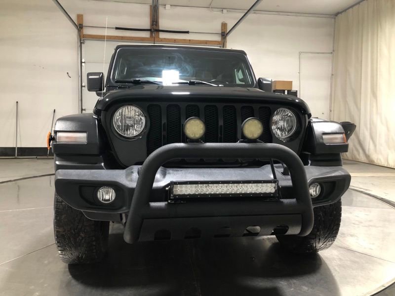 Used 2020 Jeep Wrangler Sport image 2