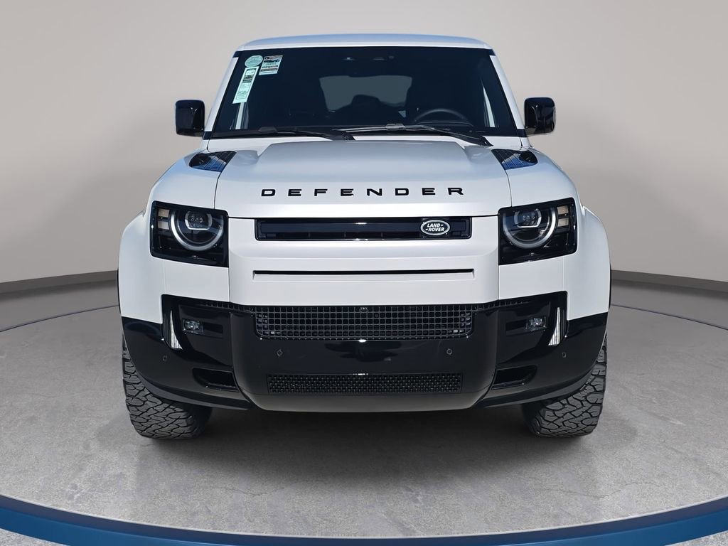 New 2026 Land Rover Defender 110 X-Dynamic SE image 2
