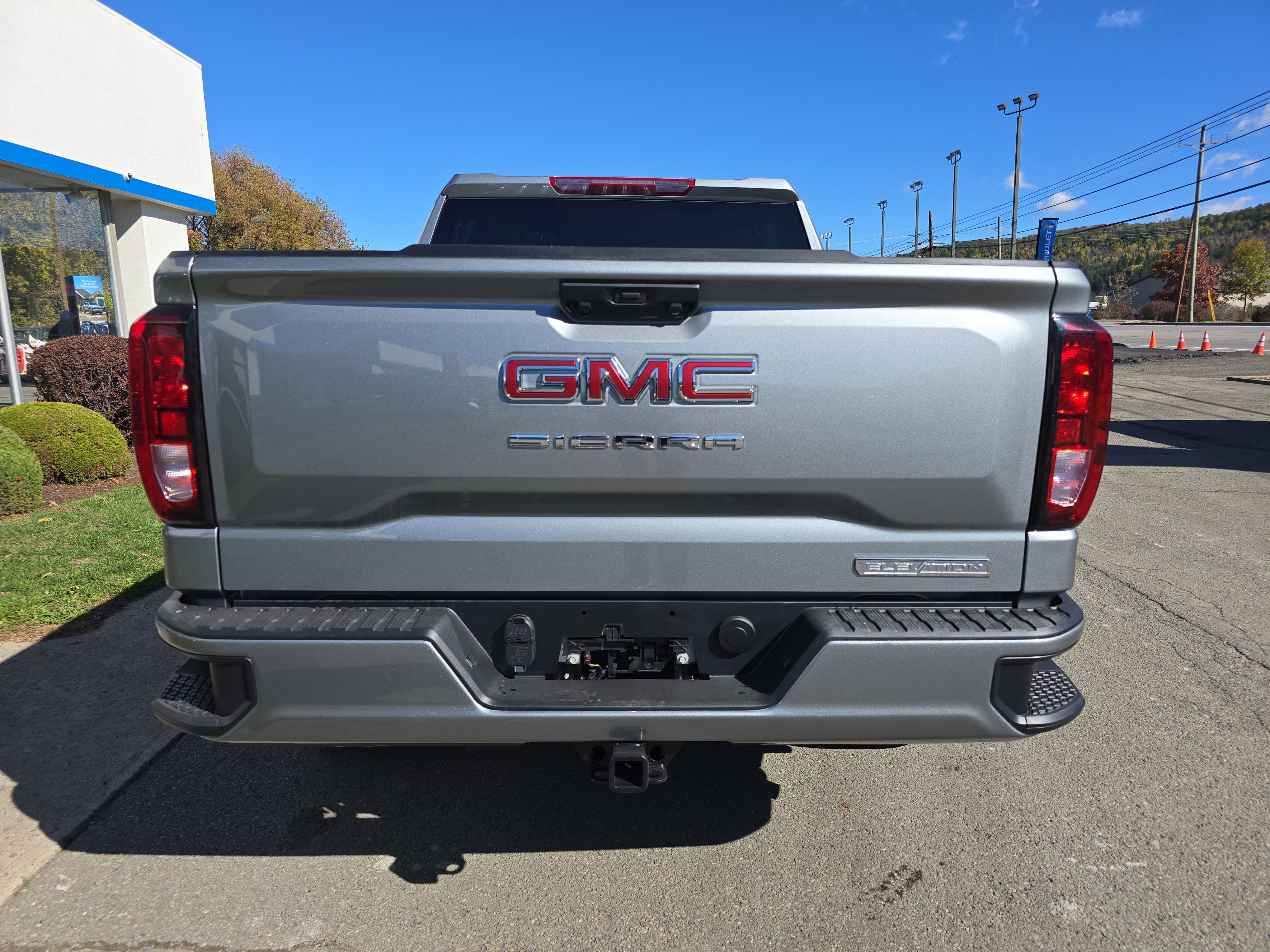 New 2026 GMC Sierra 1500 Elevation image 4