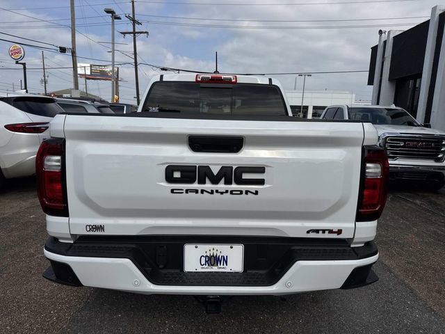 Used 2025 GMC Canyon AT4 image 8