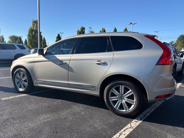Used 2017 Volvo XC60 T5 Inscription w/ Preferred Option Package FWD image 8