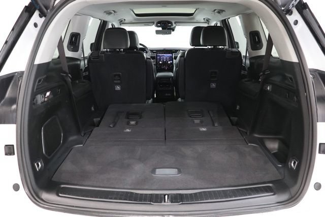 Used 2023 Jeep Grand Cherokee L Limited w/ Luxury Tech Group II AWD/4WD image 42
