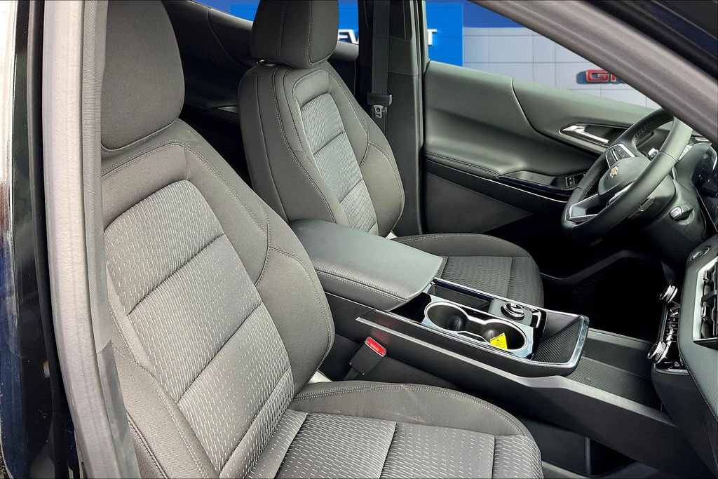 New 2026 Chevrolet Equinox LT w/ LPO, Floor Liner Package image 11