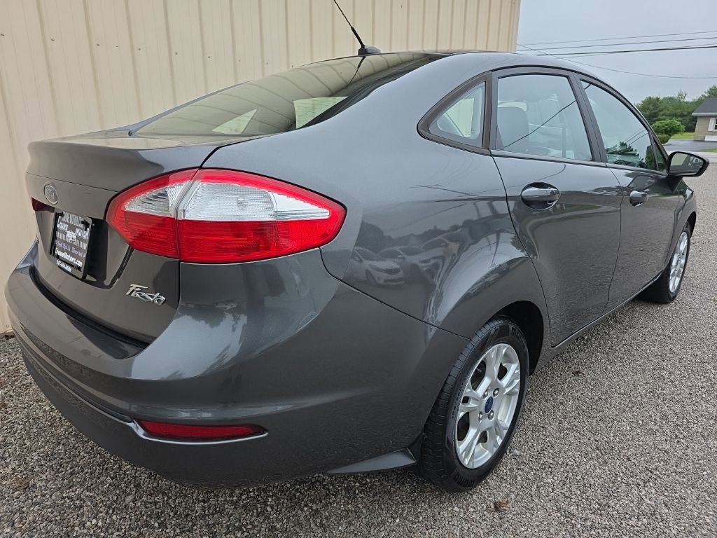 Used 2015 Ford Fiesta SE FWD image 5