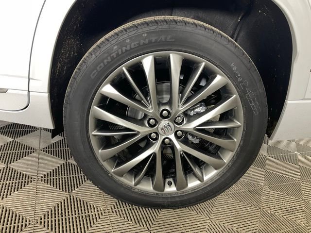 New 2026 Buick Enclave Avenir w/ Super Cruise Package AWD/4WD image 41