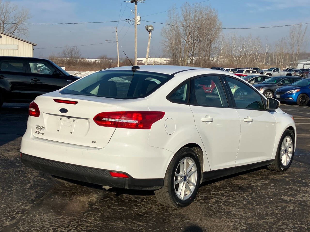 Used 2017 Ford Focus SE w/ Interior Protection Package image 3