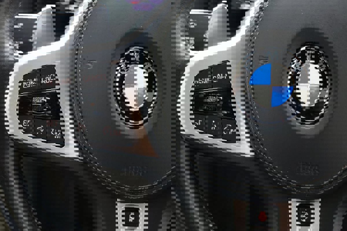 Used 2019 BMW M850i xDrive M850i xDrive w/ Comfort Seating Package image 27