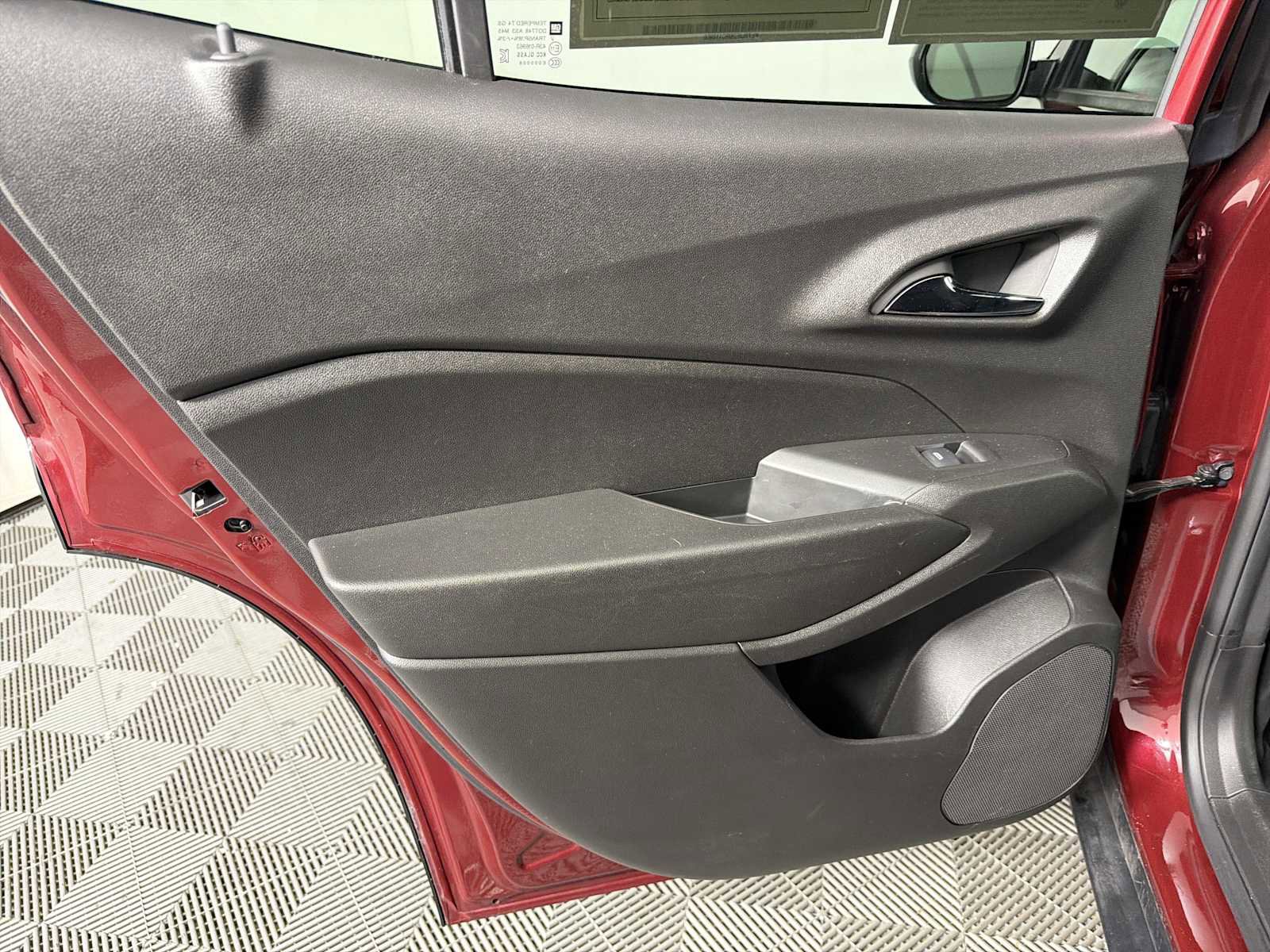 Used 2024 Chevrolet Trax RS image 19