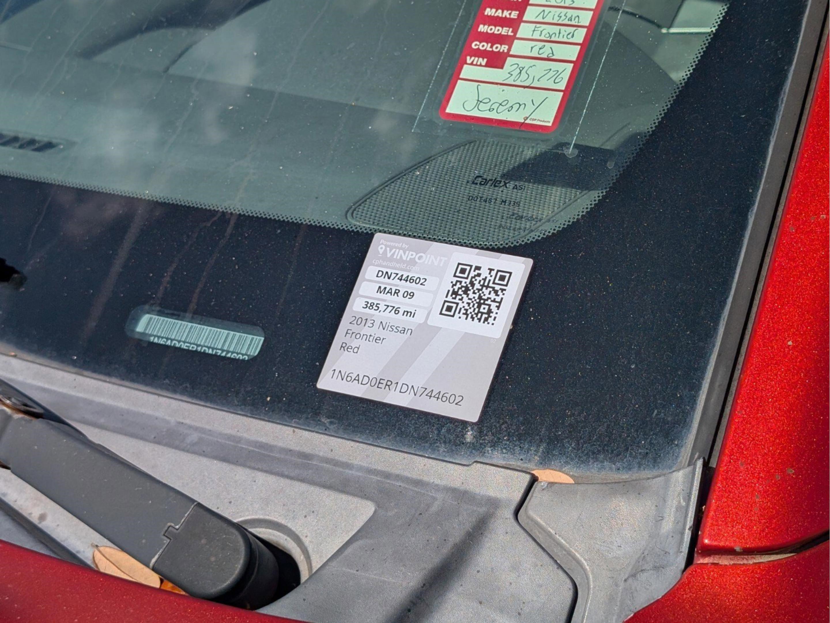 Used 2013 Nissan Frontier Desert Runner image 14