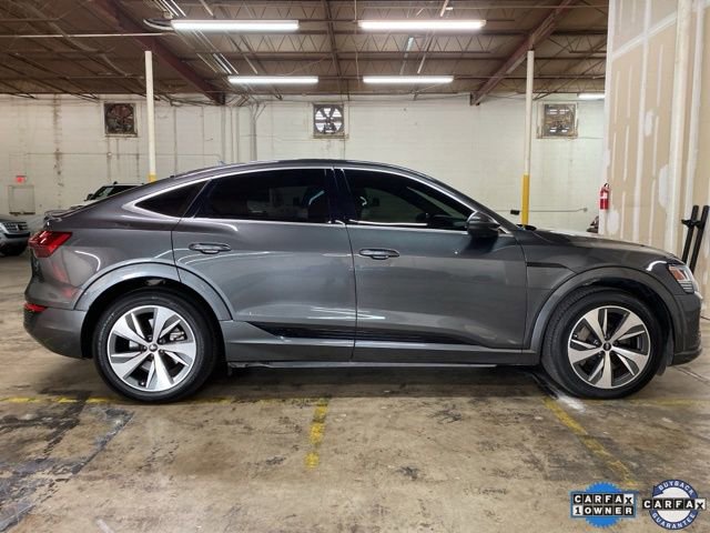 Used 2024 Audi Q8 e-tron Premium Plus image 6