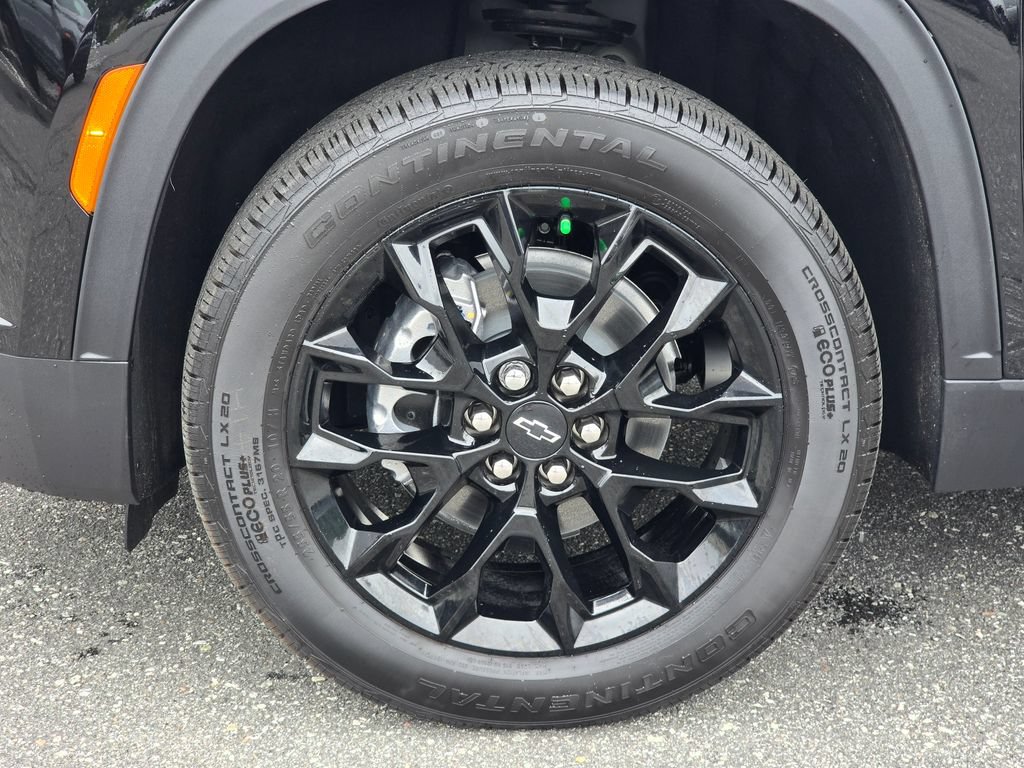 New 2026 Chevrolet Traverse LT w/ Midnight/Sport Edition FWD image 16