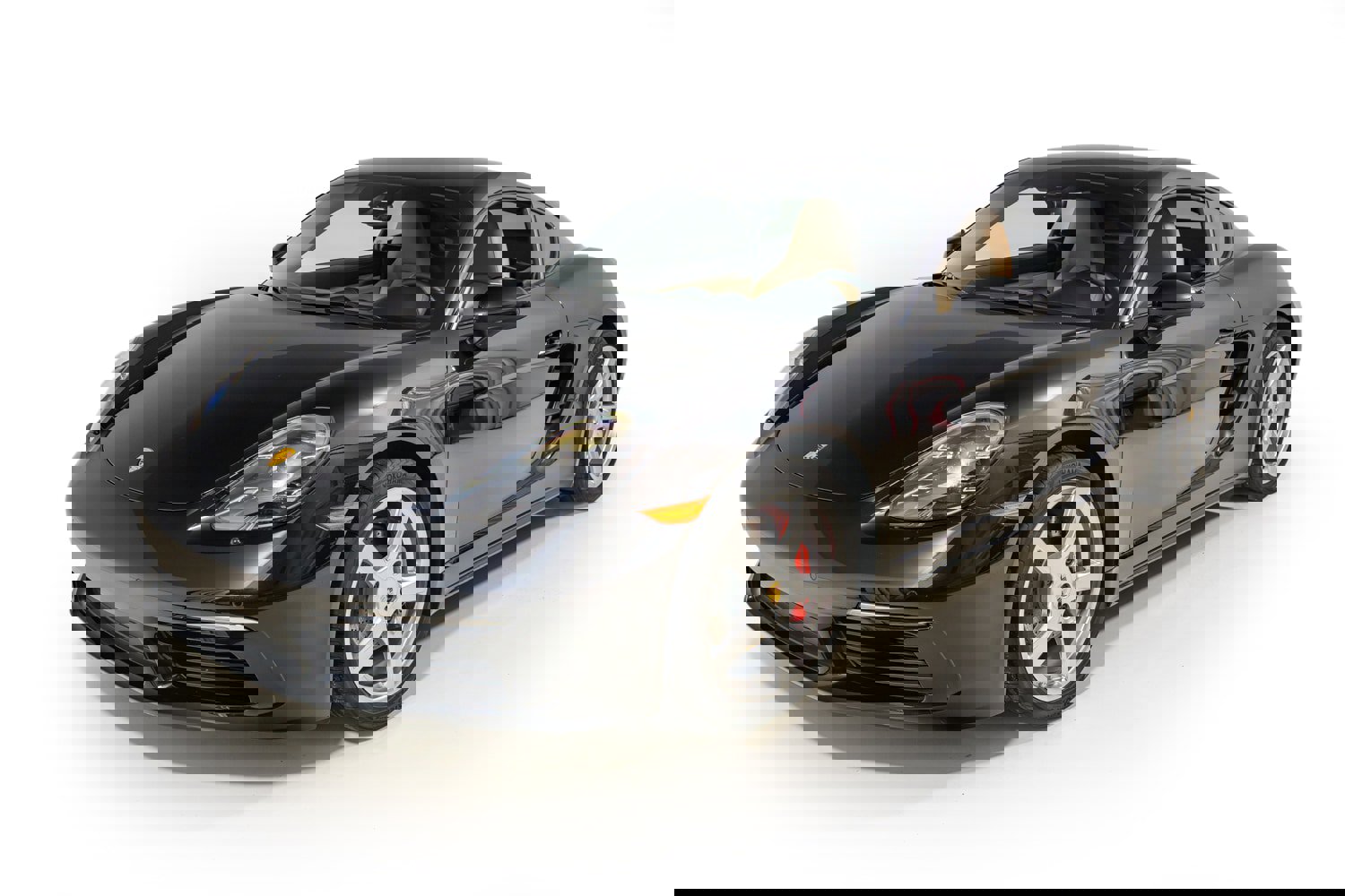 Used 2022 Porsche 718 Cayman S image 2