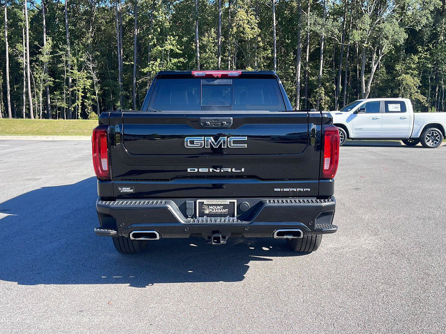Used 2024 GMC Sierra 1500 Denali Ultimate AWD/4WD image 6