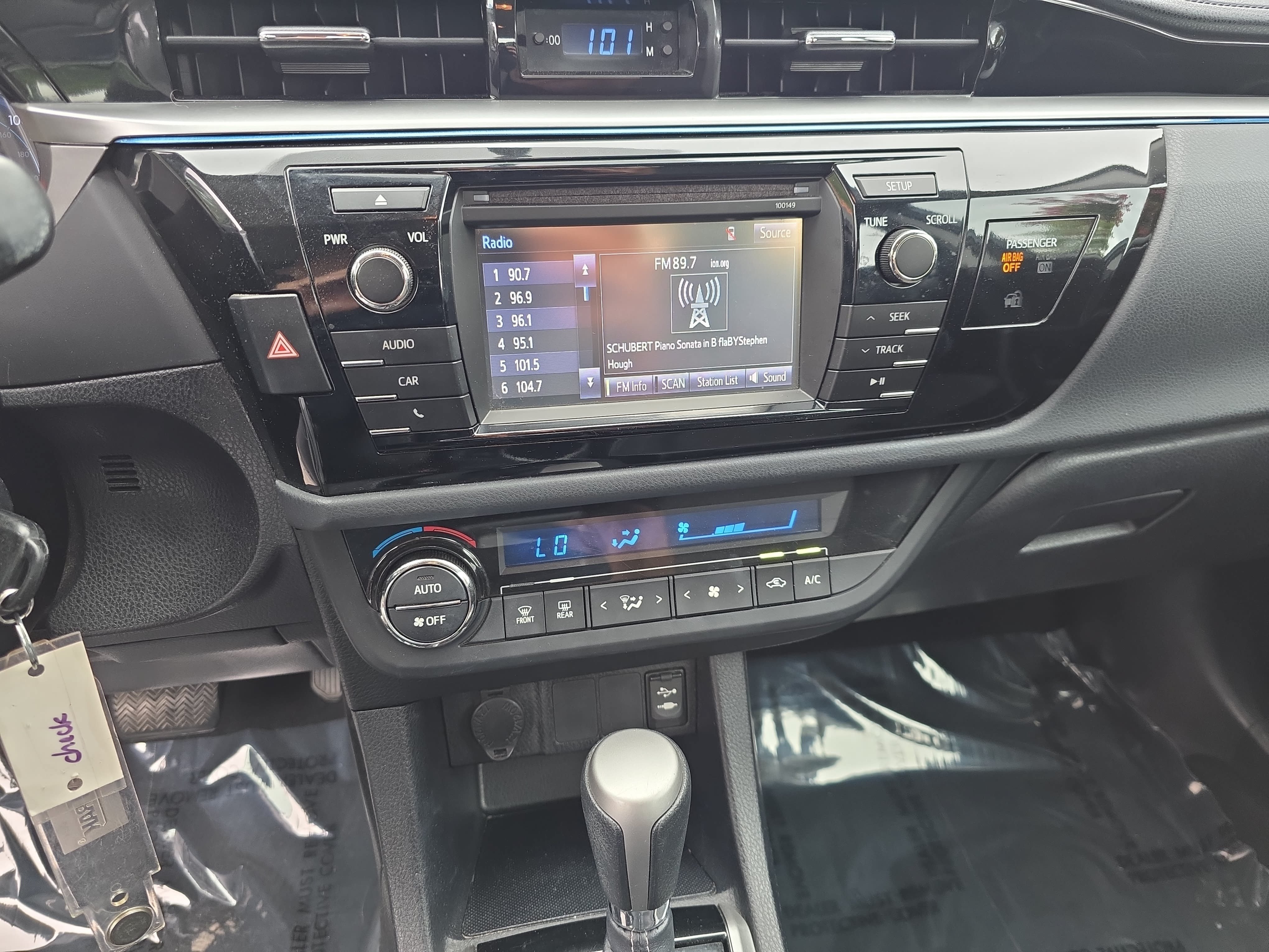 Used 2015 Toyota Corolla S FWD image 17