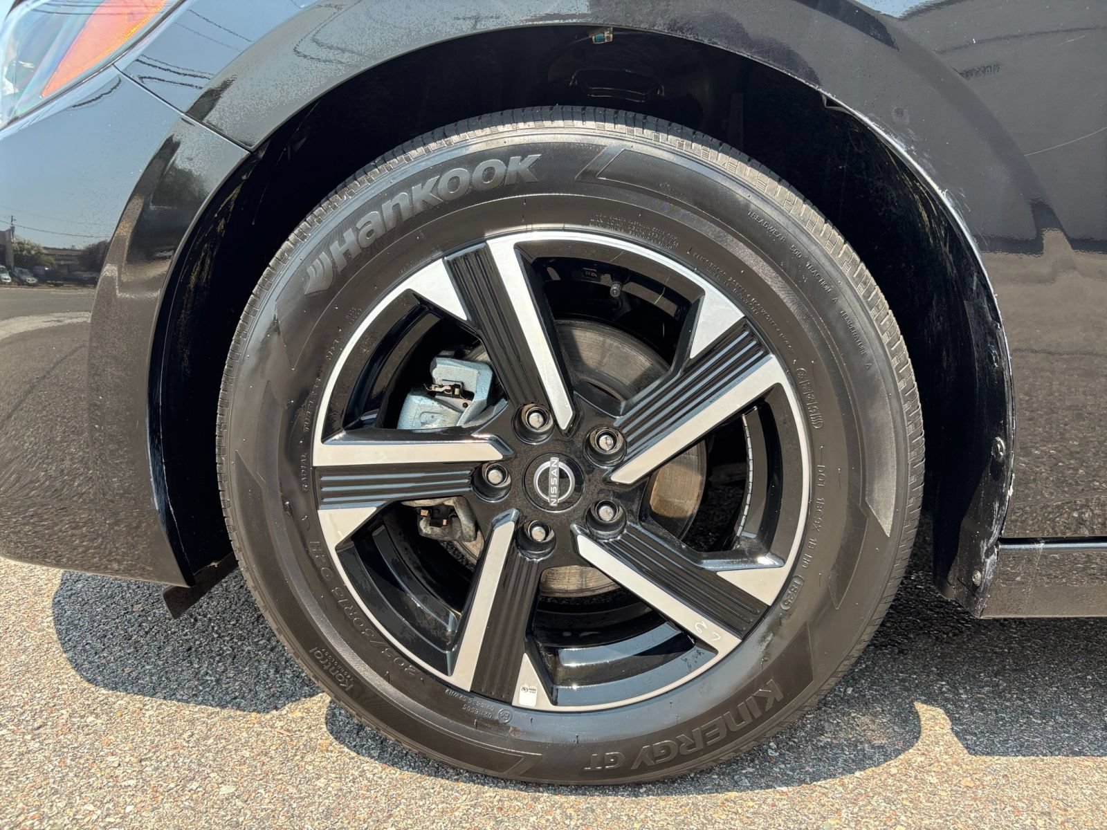 Used 2025 Nissan Sentra SV FWD image 23