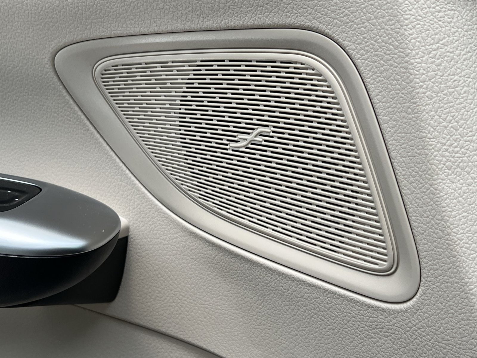 New 2026 Mercedes-Benz C 300 4MATIC Sedan image 41