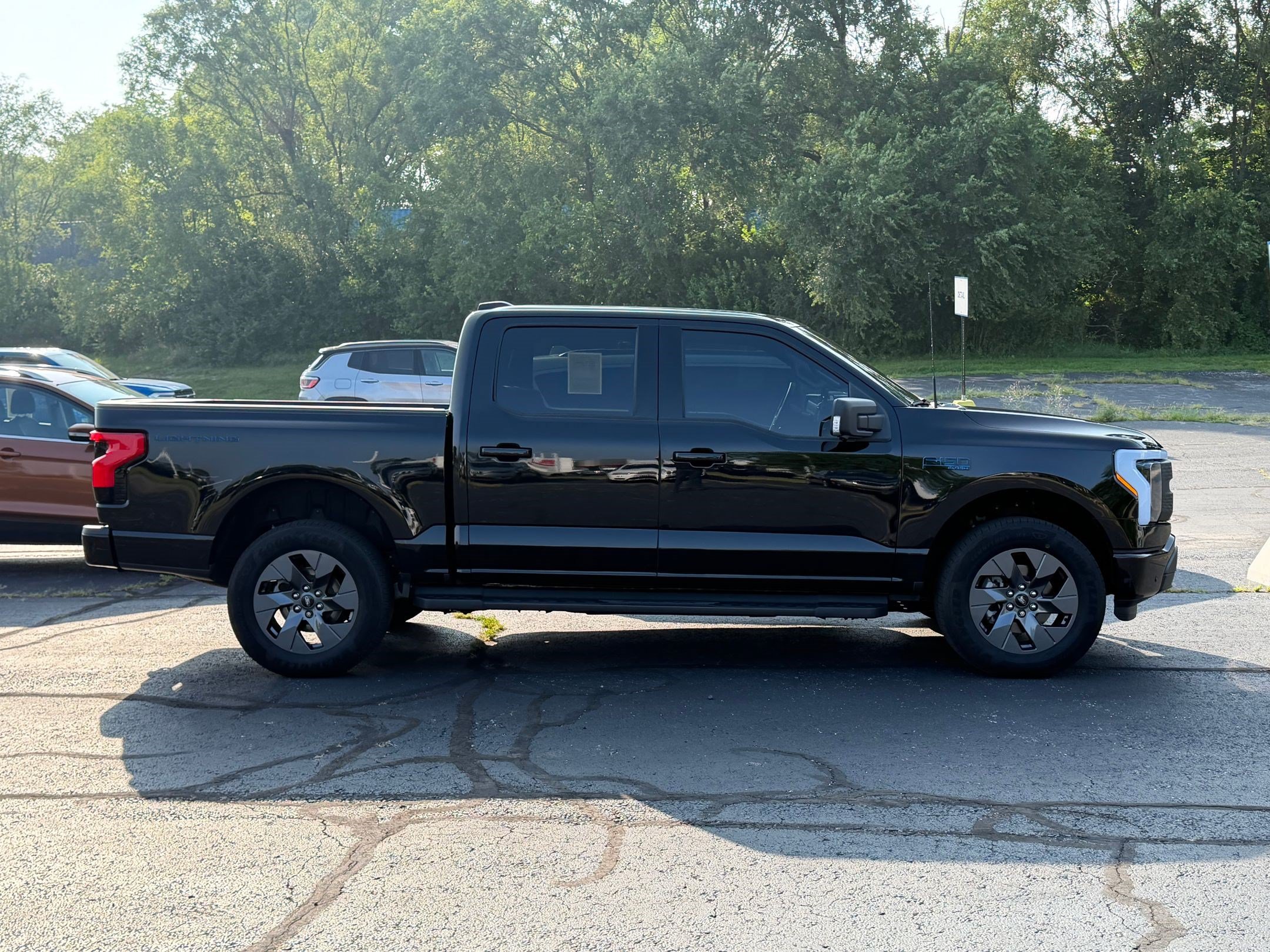 Used 2024 Ford F150 Lightning Flash AWD/4WD image 5