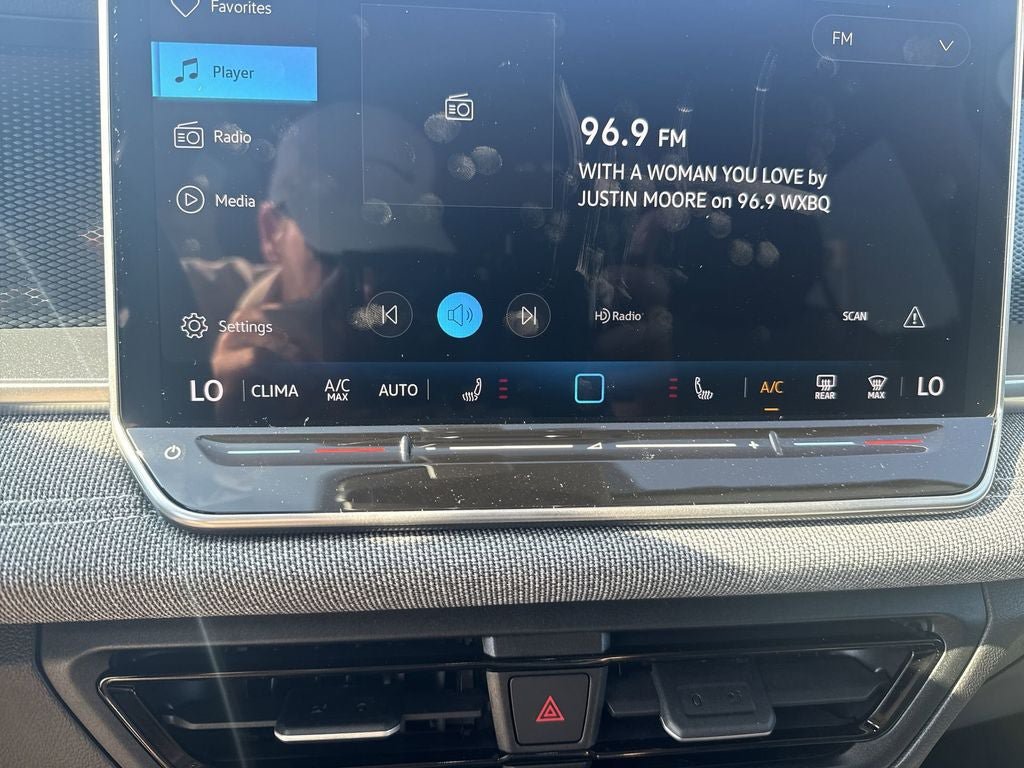 New 2025 Volkswagen Tiguan S AWD/4WD image 28
