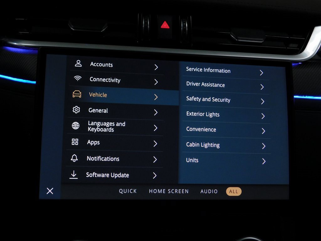 Used 2024 Jaguar F-PACE SVR image 68