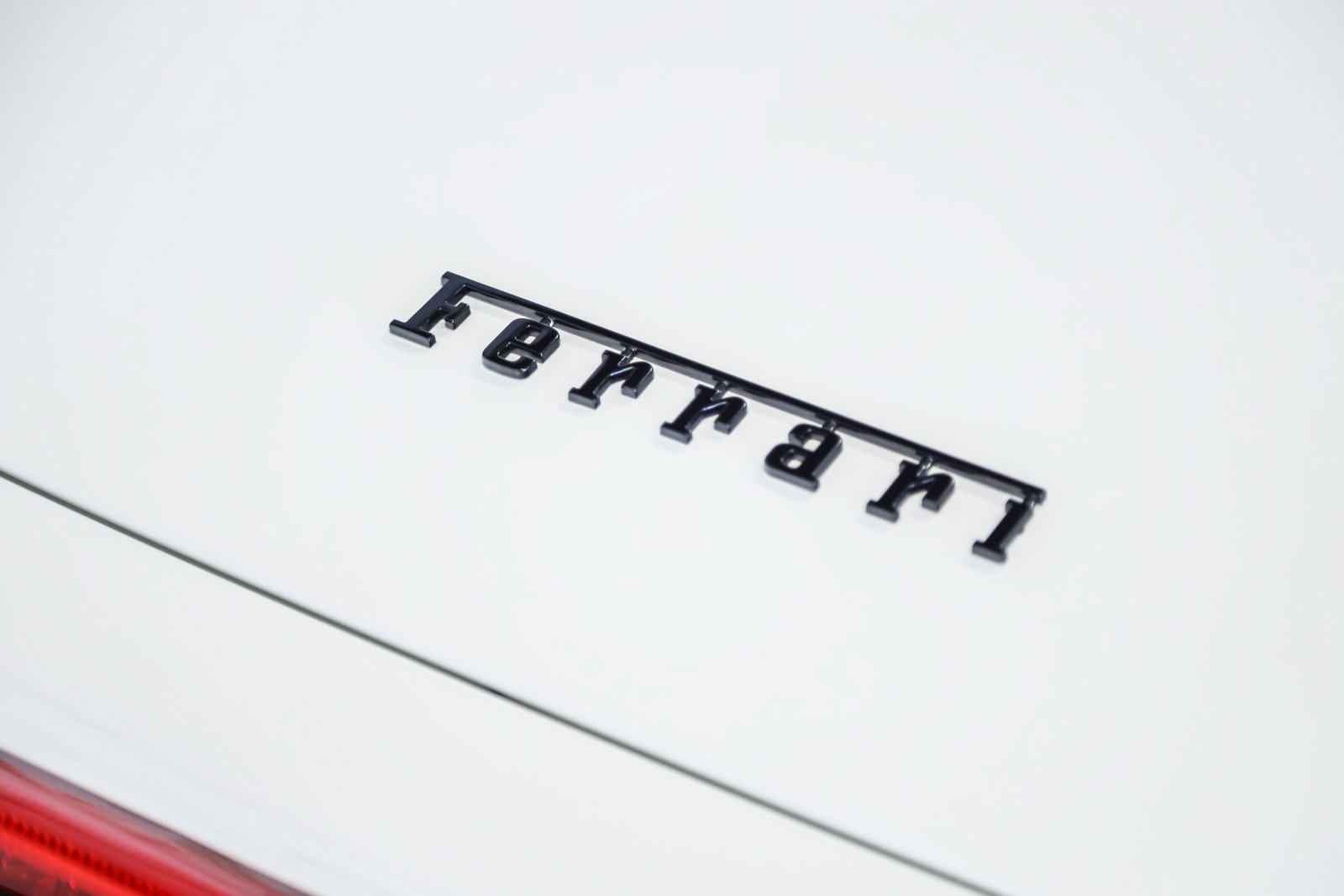 Used 2015 Ferrari 458 Spider RWD image 31