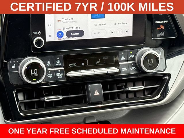 Used 2023 Toyota Highlander XLE FWD image 22