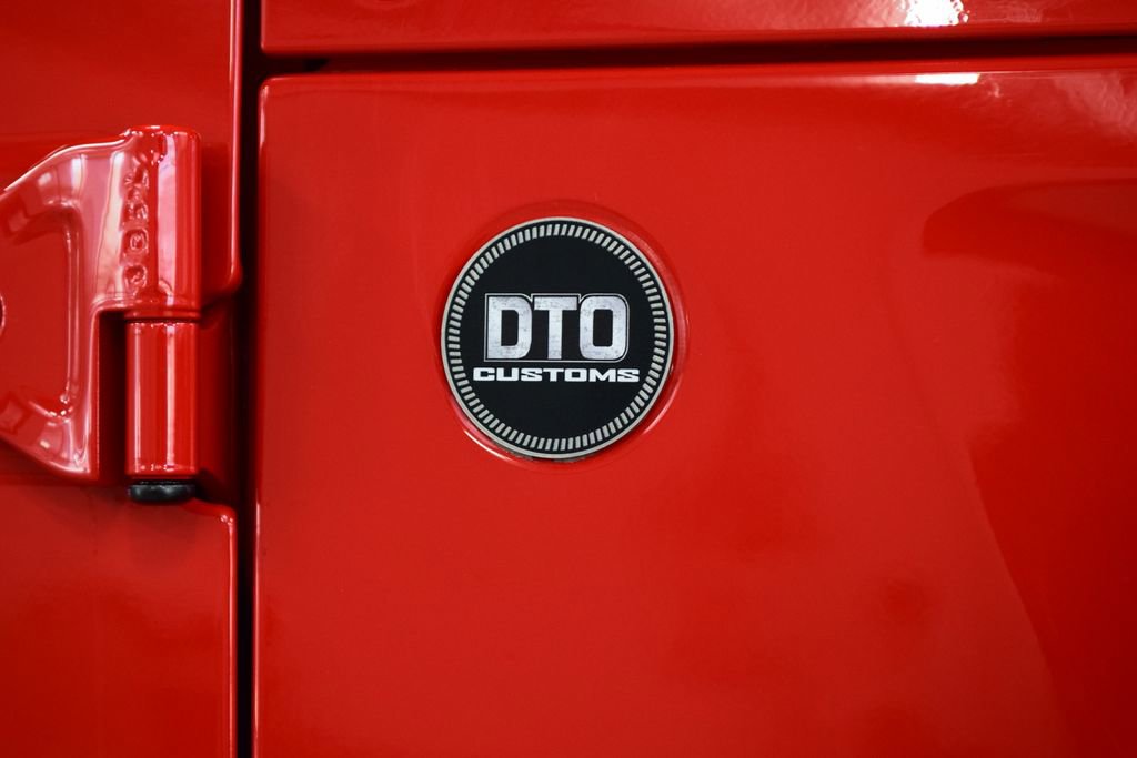Used 2025 Jeep Gladiator Willys image 15