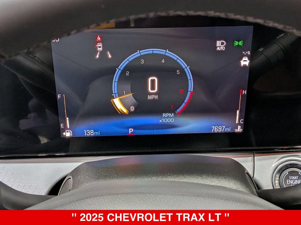 Used 2025 Chevrolet Trax LT w/ Driver Confidence Package FWD image 19