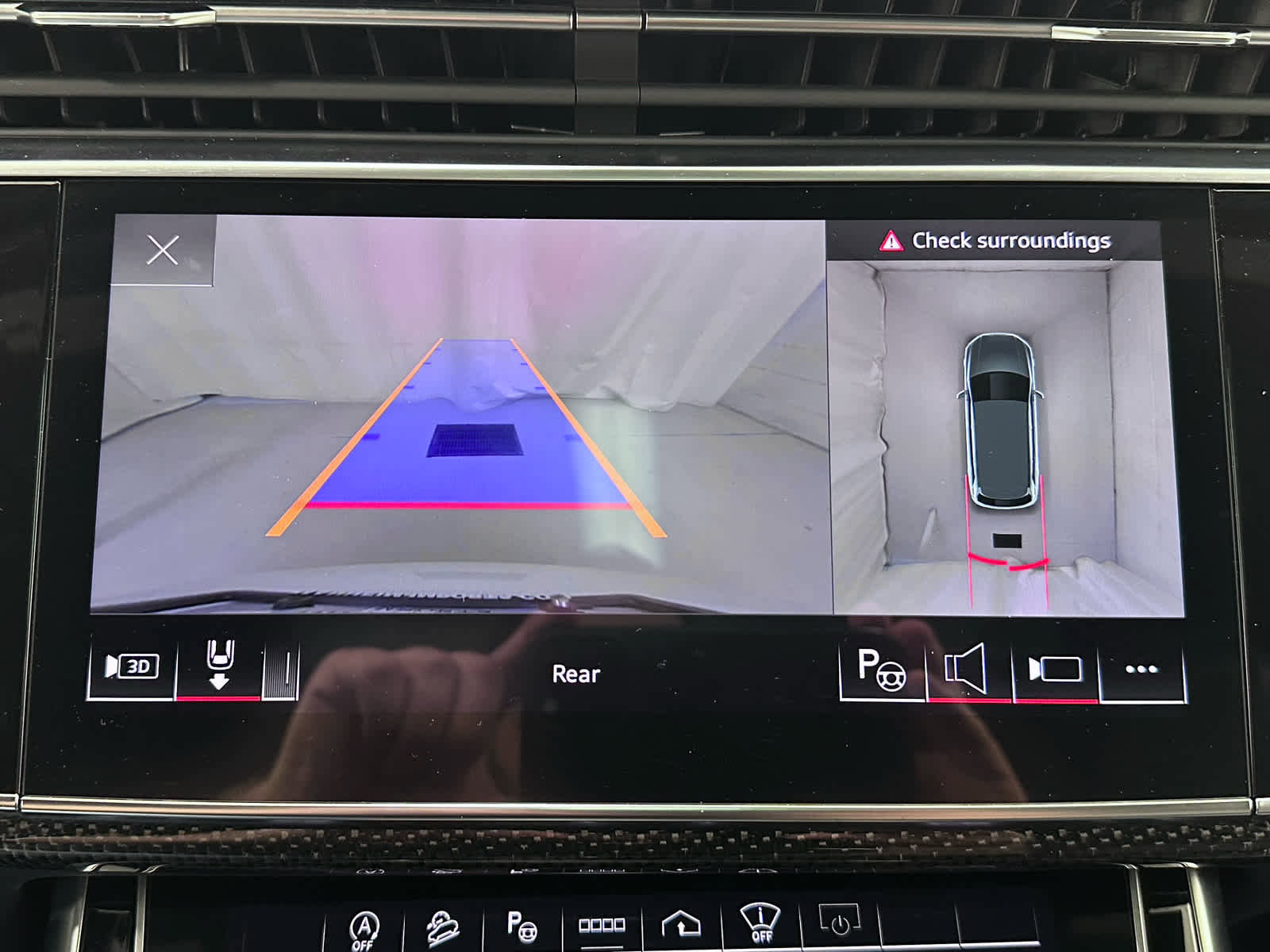 Used 2023 Audi SQ7 Prestige AWD/4WD image 38