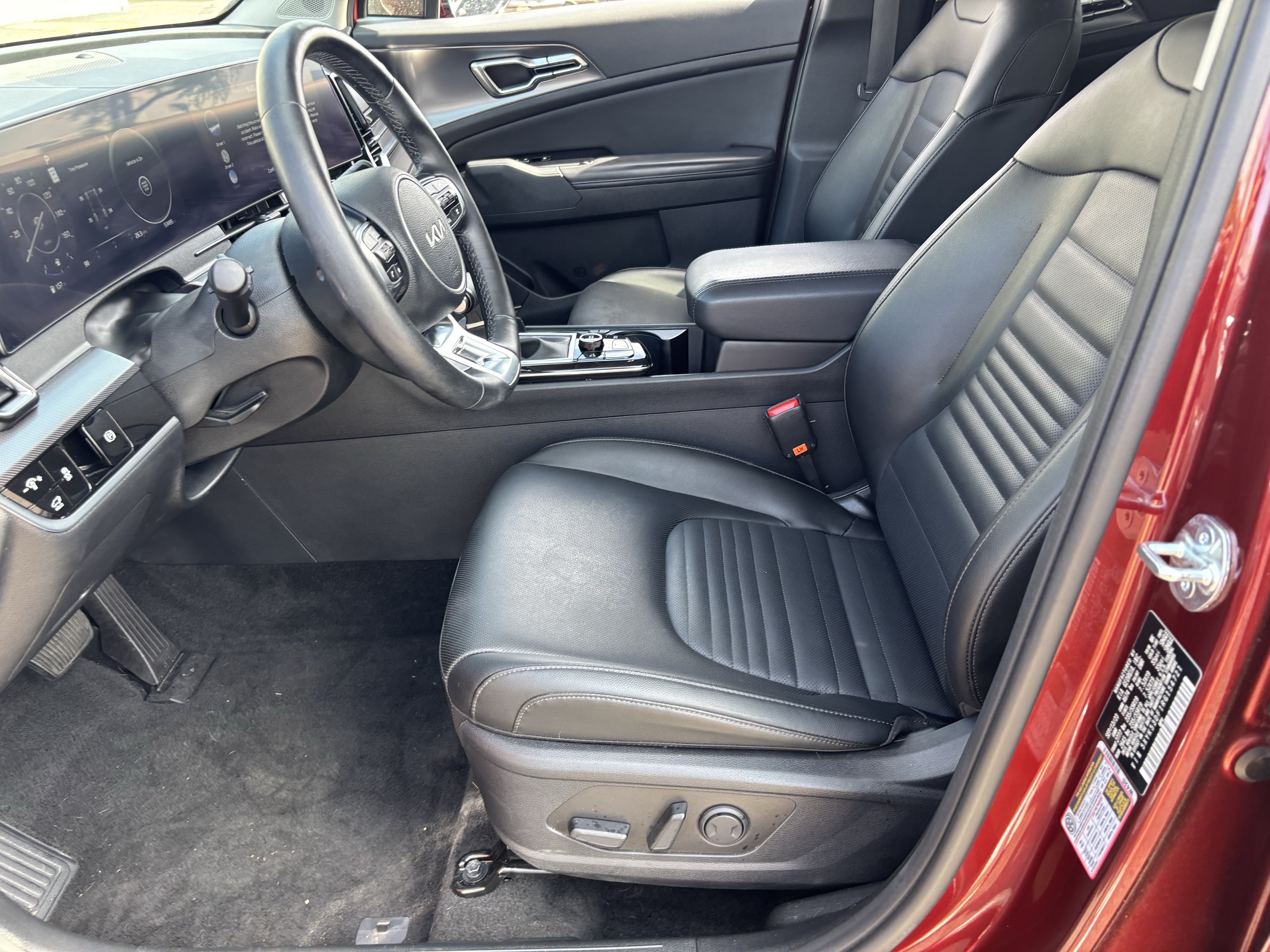 Certified 2024 Kia Sportage SX FWD image 17