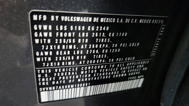 Used 2024 Volkswagen Tiguan SE image 24