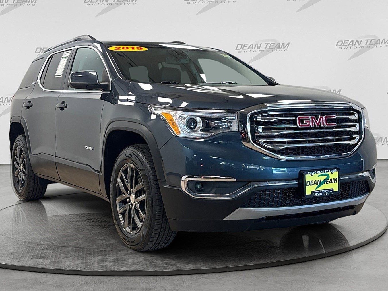 Used 2019 GMC Acadia SLT FWD image 3