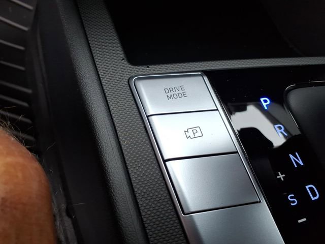 New 2026 Hyundai Elantra SE FWD image 15
