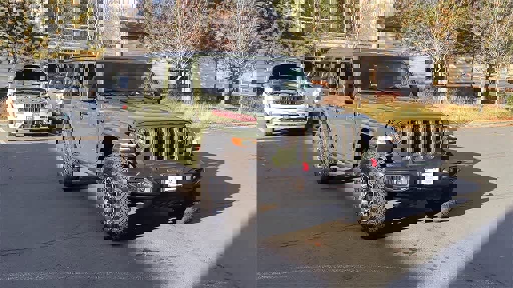 Used 2023 Jeep Wrangler Unlimited Rubicon w/ Cold Weather Group image 3