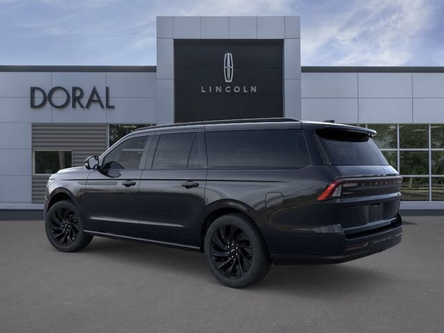 New 2026 Lincoln Navigator L Reserve w/ Jet Appearance Package AWD/4WD image 4