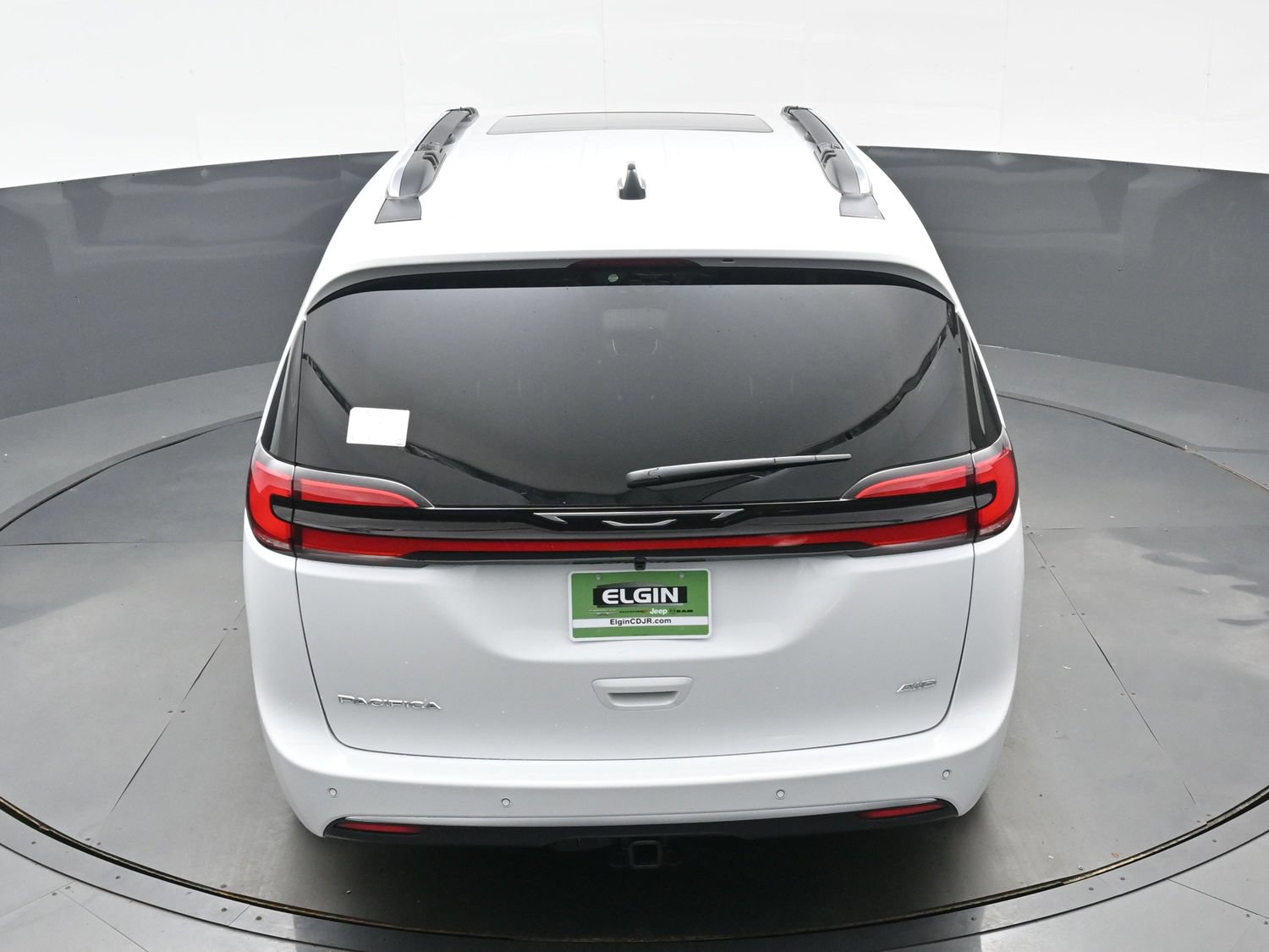 New 2027 Chrysler Pacifica Pinnacle w/ Theater Group AWD/4WD image 25